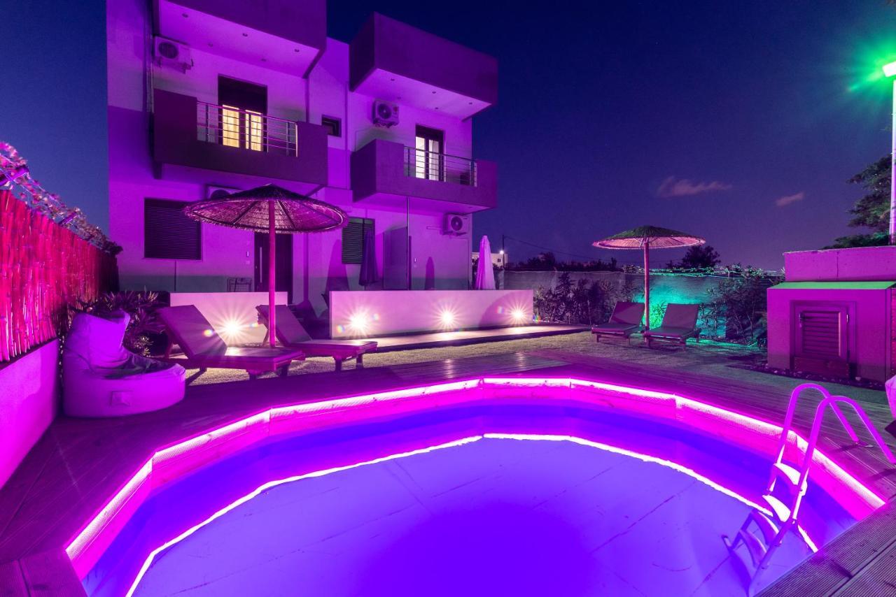 Modern House With Pool Near Beach Gazi Exterior foto